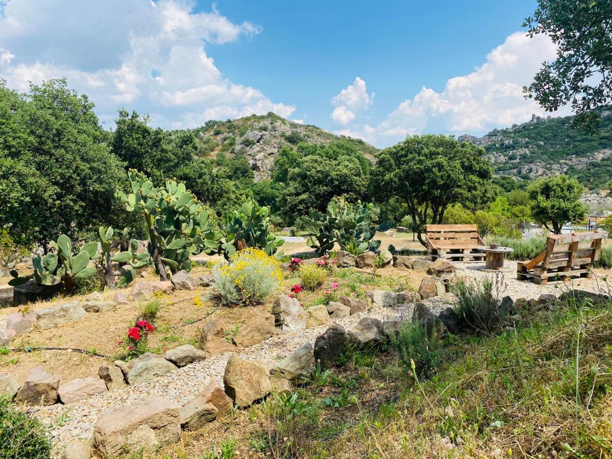 Il Nuraghe Del Lago Coghinas Oschiri Exterior photo